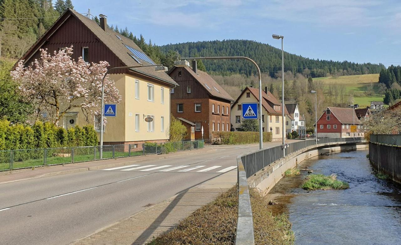 Liebevoll Gaestewohnungen Апартаменты